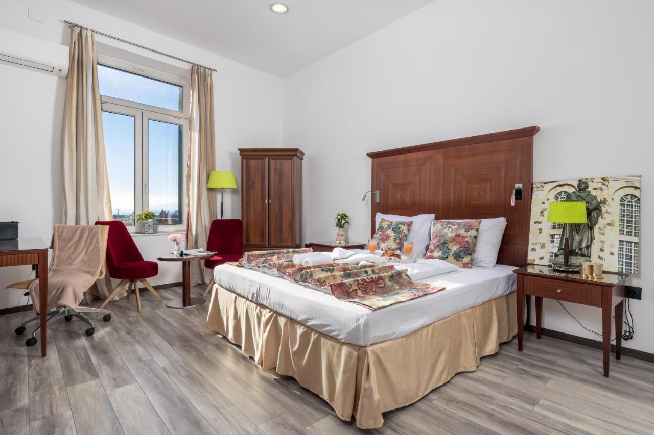 Continentale Apartment Rijeka Luaran gambar