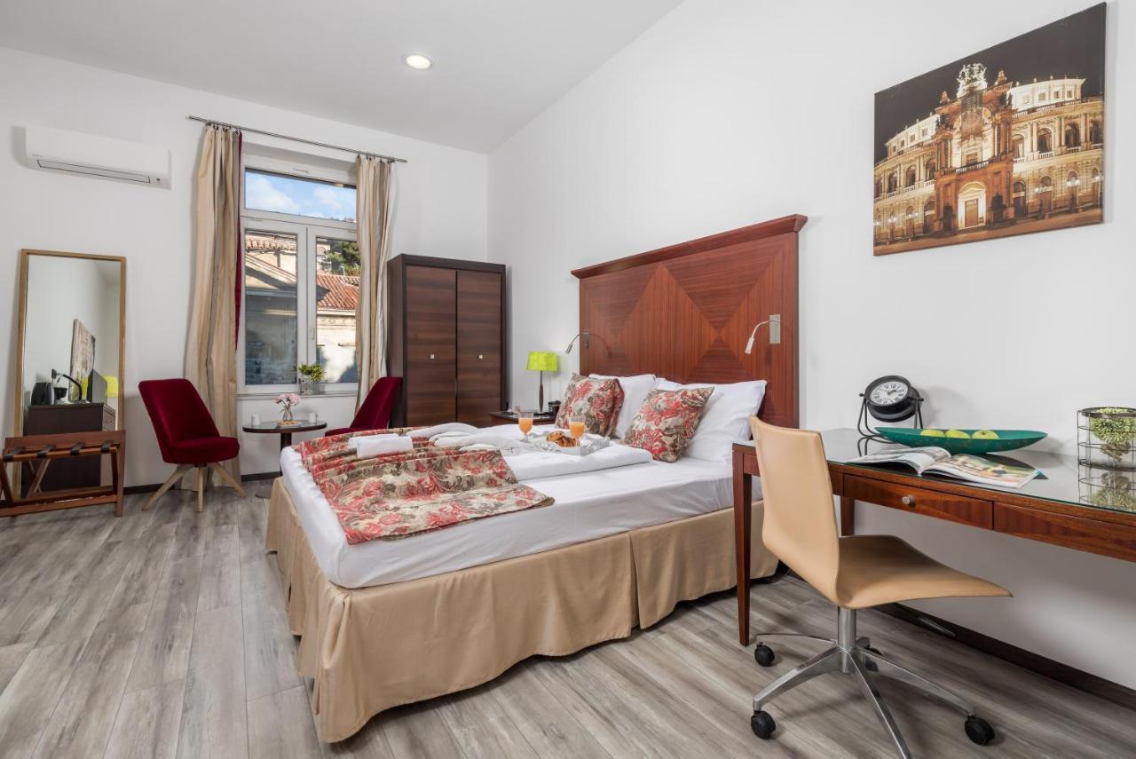 Continentale Apartment Rijeka Luaran gambar
