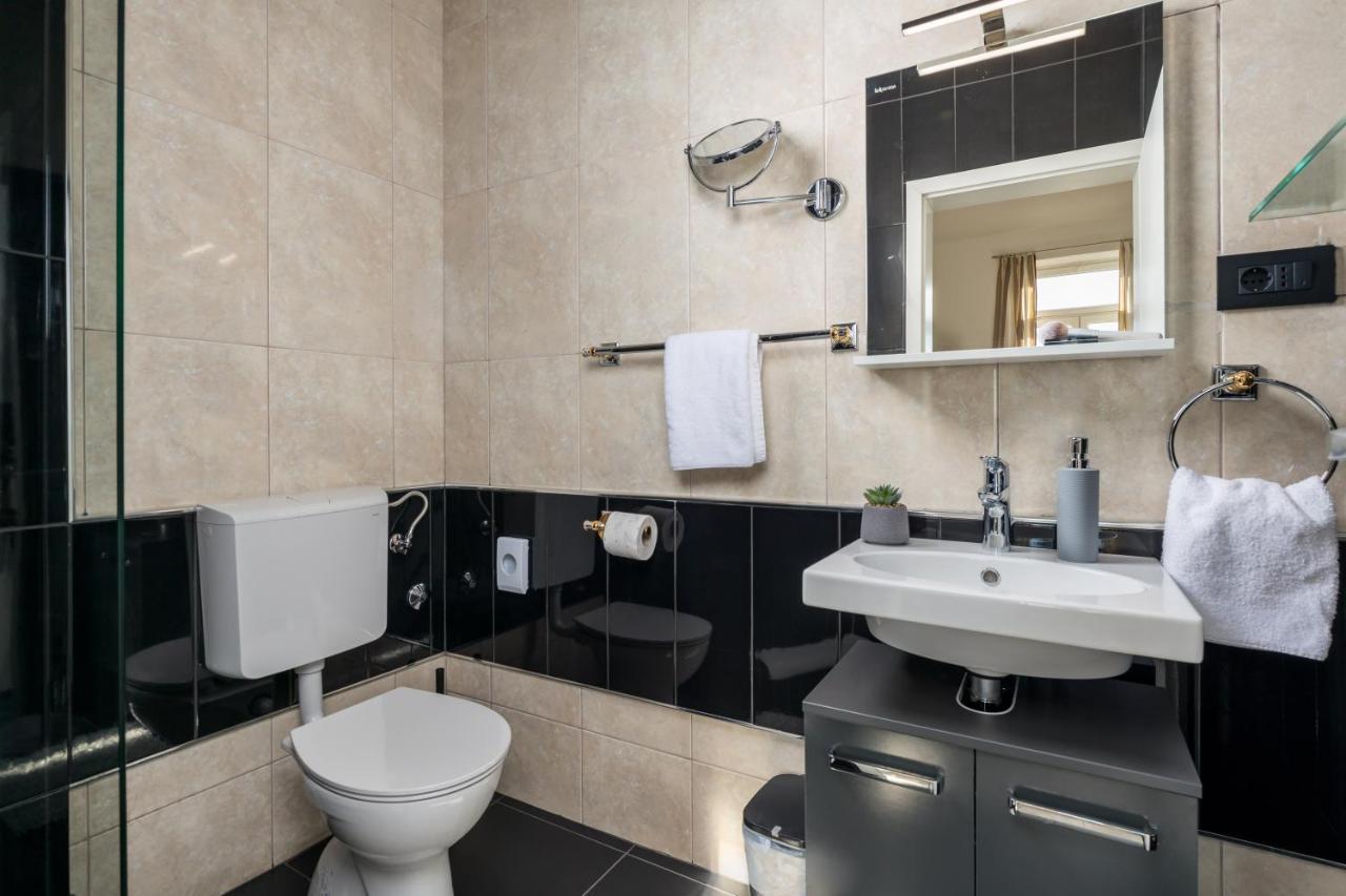 Continentale Apartment Rijeka Luaran gambar
