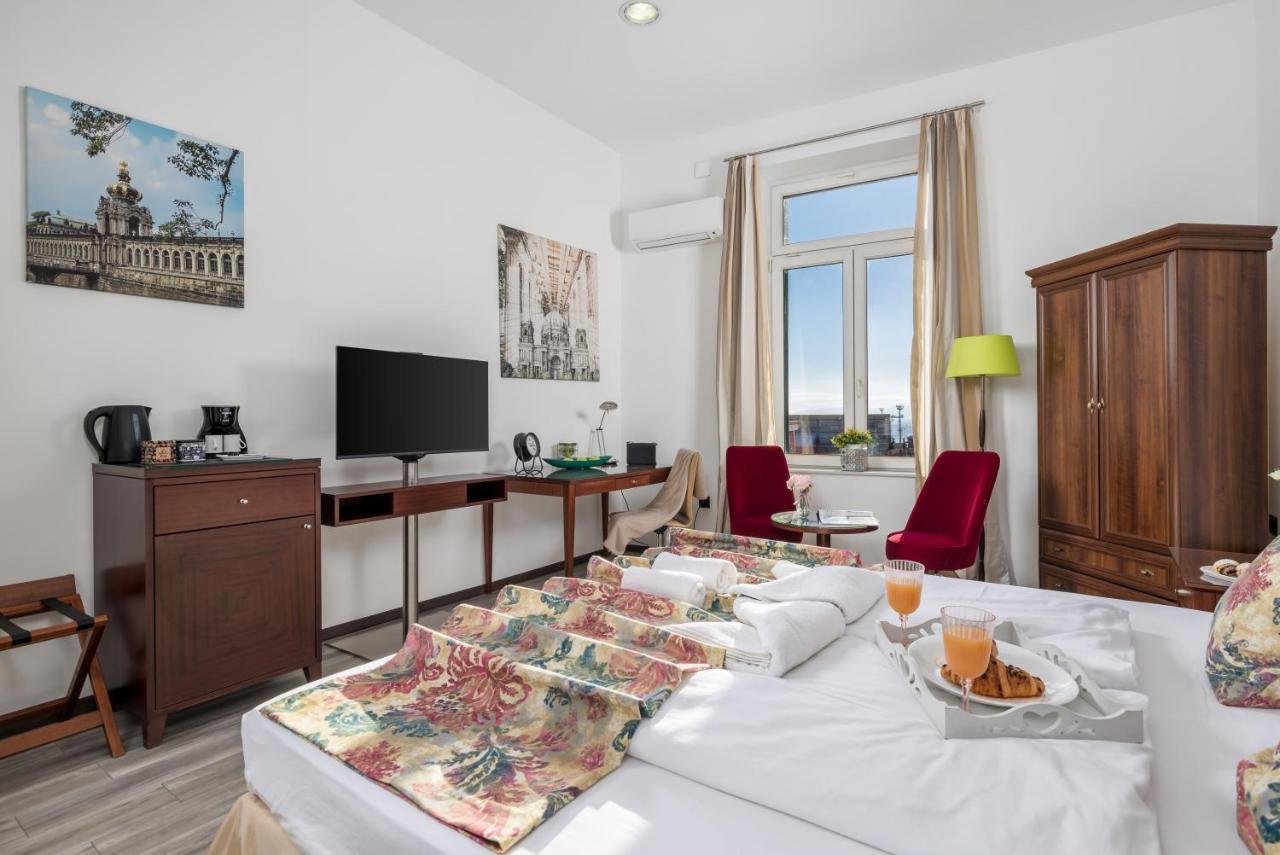 Continentale Apartment Rijeka Luaran gambar